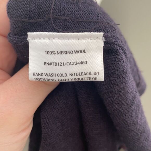 Eileen Fisher Sequin top - Picture 7 of 7